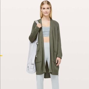 Lululemon still at ease wrap (2)